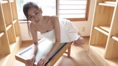 #16 片山萌美「自然のなかで微睡んで」